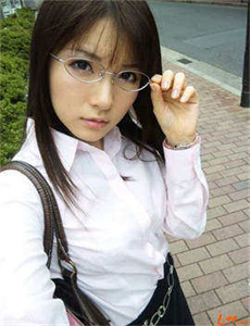 《92午夜福利1000集在线看-晓雪老师我要进你里面好爽》