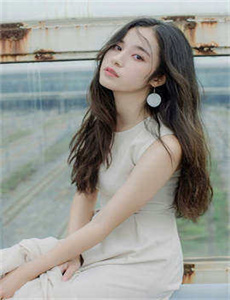 《W.W.W黄皮-男生憋尿被揉裆》